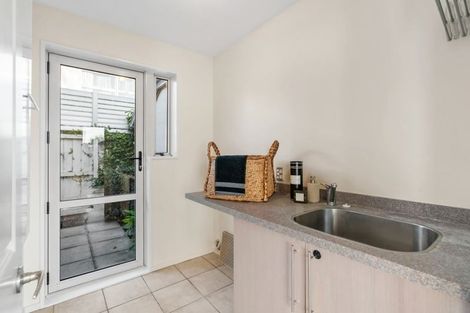 Photo of property in 76 Glandovey Road, Fendalton, Christchurch, 8052