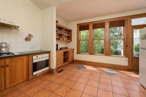 Photo of property in 6 Hobson Street, Thorndon, Wellington, 6011