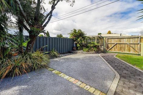 Photo of property in 21a Charles Road, Hannahs Bay, Rotorua, 3010