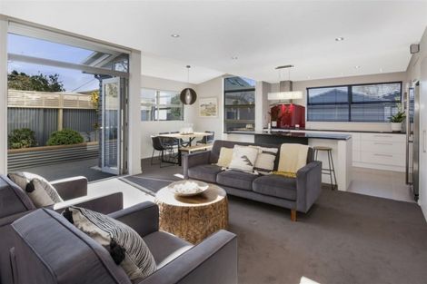 Photo of property in 15a Tomes Road, St Albans, Christchurch, 8052