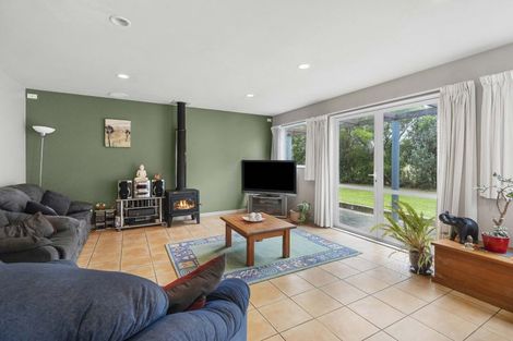 Photo of property in 25 Kenwyn Drive, Carterton, 5713