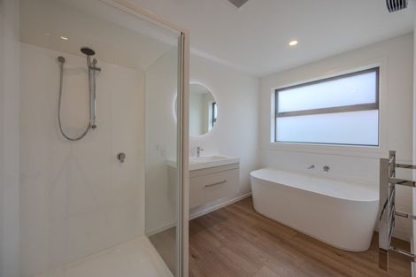 Photo of property in 17 Packer Road, Wanaka, 9382