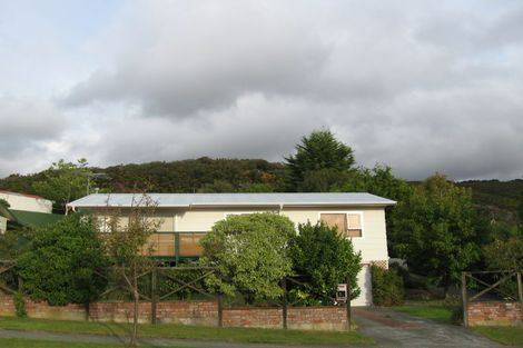 Photo of property in 7 Oaklands Grove, Clouston Park, Upper Hutt, 5018