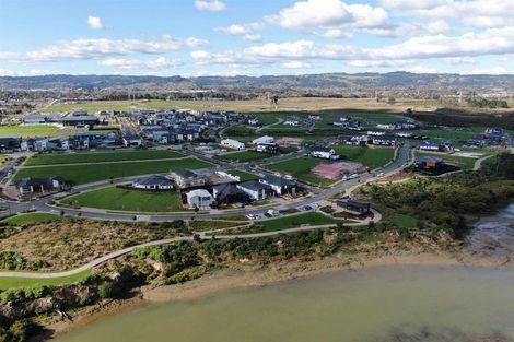 Photo of property in 240 Park Estate Road, Rosehill, Papakura, 2113