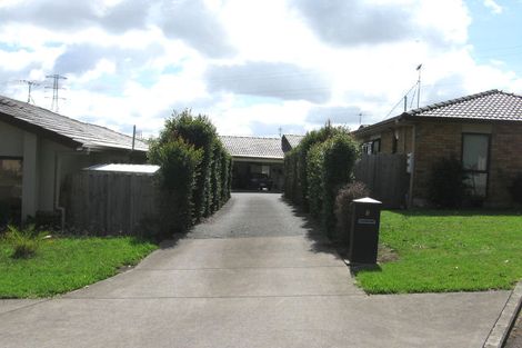 Photo of property in 8 Stonegate Close, Westgate, Auckland, 0614