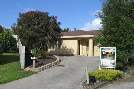 Photo of property in 40 Ginders Drive, Massey, Auckland, 0614