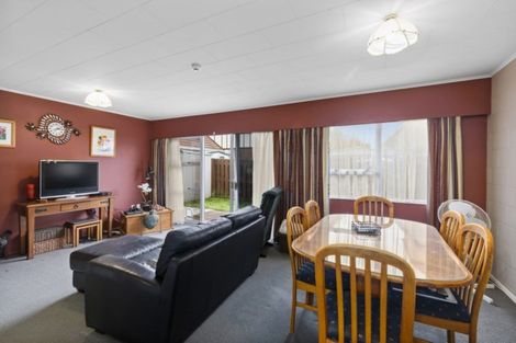 Photo of property in 50b Whites Line West, Woburn, Lower Hutt, 5010