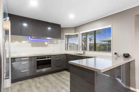 Photo of property in 10 Ocean Crest, Papamoa Beach, Papamoa, 3118