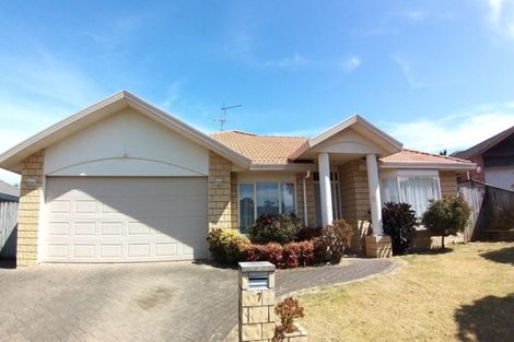 Photo of property in 7 Shankill Place, East Tamaki, Auckland, 2013