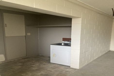 Photo of property in 1/83 Daffodil Street, Titirangi, Auckland, 0604