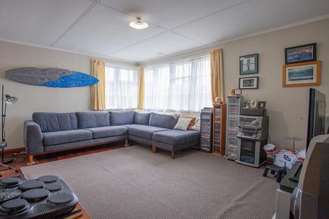 Photo of property in 6 Camden Street, Vogeltown, New Plymouth, 4310