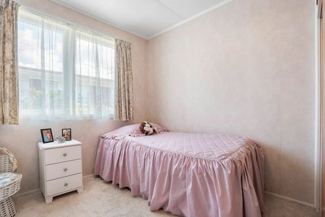 Photo of property in 23 Marcel Place, Glenfield, Auckland, 0629