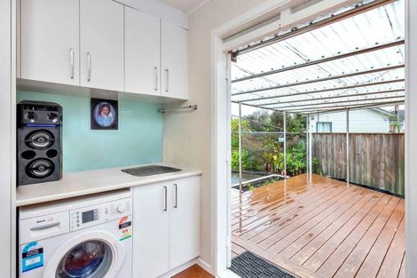 Photo of property in 5 Anthony Place, Pakuranga, Auckland, 2010
