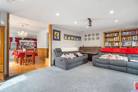 Photo of property in 297 Lake Terrace Road, Shirley, Christchurch, 8061