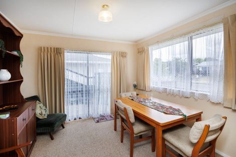 Photo of property in 41 Cedar Crescent, Feilding, 4702