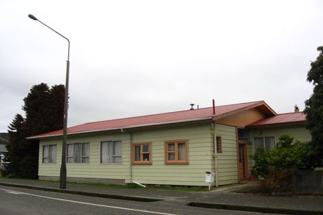 Photo of property in 14 Sinnamon Street, Reefton, 7830