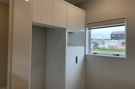 Photo of property in 26a Taikura Avenue, Red Beach, 0932