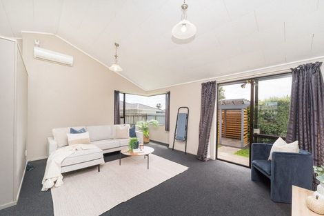 Photo of property in 30 Peppertree Glade, Kelvin Grove, Palmerston North, 4414