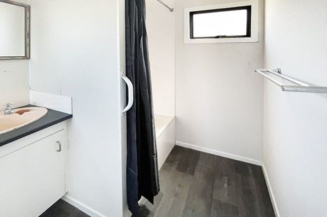 Photo of property in 2a Hendon Place, West End, Palmerston North, 4412