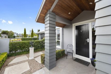 Photo of property in 25a Riverview Terrace, Fairfield, Hamilton, 3214