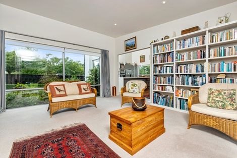 Photo of property in 19 Westwood Avenue, Greytown, 5712