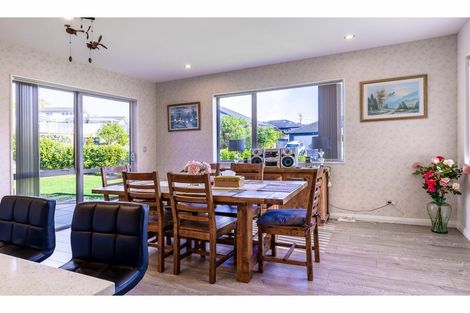 Photo of property in 6 Josh Road, Huapai, Kumeu, 0810