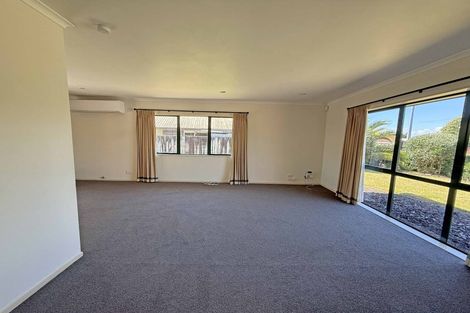 Photo of property in 85 Sandwich Road, St Andrews, Hamilton, 3200