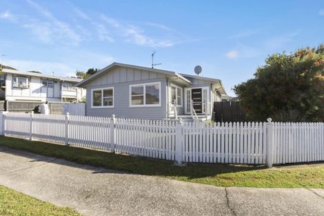 Photo of property in 279 Wellington Road, Wainuiomata, Lower Hutt, 5014