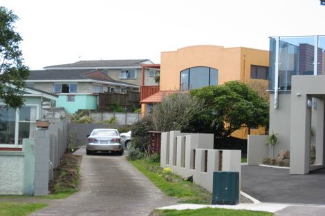 Photo of property in 35a Hamblyn Street, Strandon, New Plymouth, 4312