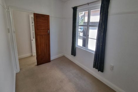 Photo of property in 24 Monorgan Road, Strathmore Park, Wellington, 6022