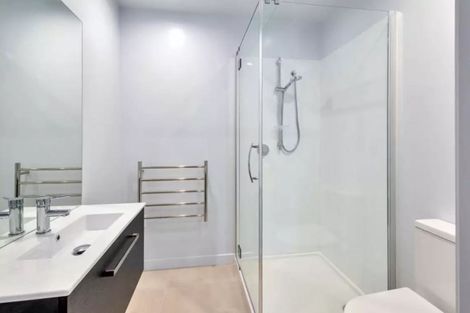 Photo of property in Frank Sargeson Apts, 504/74 Anzac Street, Takapuna, Auckland, 0622