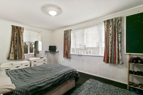 Photo of property in 69 Godley Street, Waiwhetu, Lower Hutt, 5010