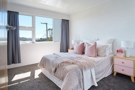 Photo of property in 208 Helston Road, Paparangi, Wellington, 6037