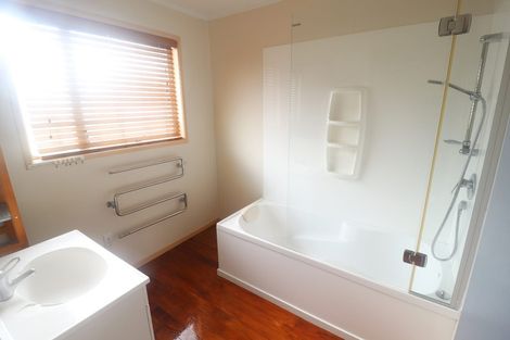 Photo of property in 25 Gladys Avenue, Glenfield, Auckland, 0629