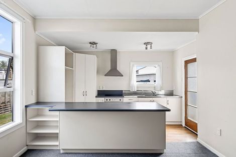 Photo of property in 214 Whitaker Street, Whataupoko, Gisborne, 4010