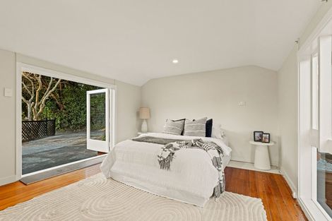 Photo of property in 77 Valley Road, Cashmere, Christchurch, 8022