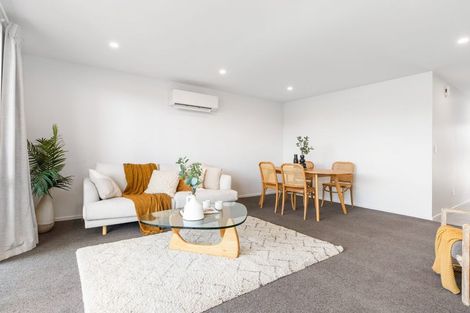 Photo of property in 17 Malaga Crescent, Harewood, Christchurch, 8051