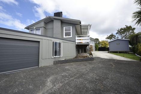 Photo of property in 38 Sunvue Road, Glen Eden, Auckland, 0602