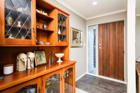 Photo of property in 6 Angelina Way, Kelvin Grove, Palmerston North, 4414