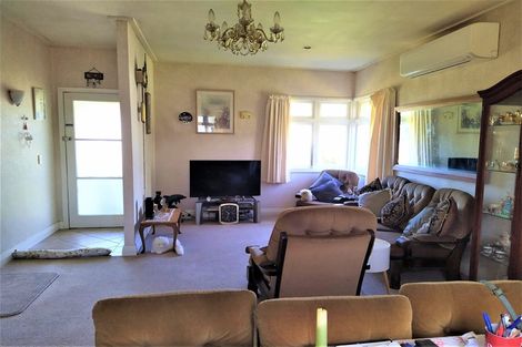 Photo of property in 11 Darlington Street, Ngatea, 3503