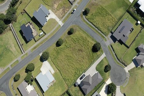 Photo of property in 2 Pipi Place, Baylys Beach, 0377