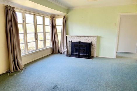 Photo of property in 8a Bledisloe Crescent, Wainuiomata, Lower Hutt, 5014