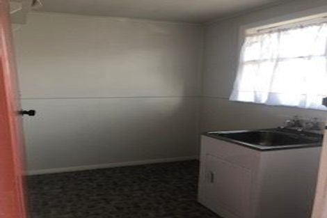 Photo of property in 131 Bruce Mclaren Road, Henderson, Auckland, 0612