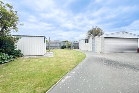 Photo of property in 68 Daniels Road, Redwood, Christchurch, 8051