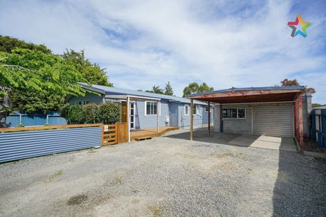 Photo of property in 30 Kilmarnock Street, Wallacetown, 9816