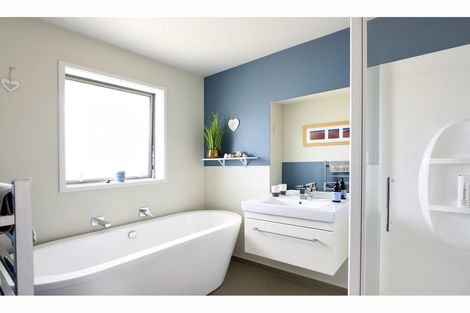 Photo of property in 15 Wanderers Avenue, Brightwater, 7022