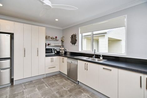 Photo of property in 26 Pounamu Place, Pegasus, 7612