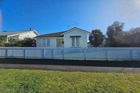 Photo of property in 15 Myrtle Street, Hamilton East, Hamilton, 3216