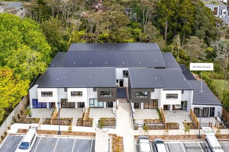 Photo of property in 38 Tokai Place, Glen Eden, 0602