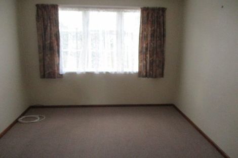 Photo of property in 19 Queenwood Road, Levin, 5510